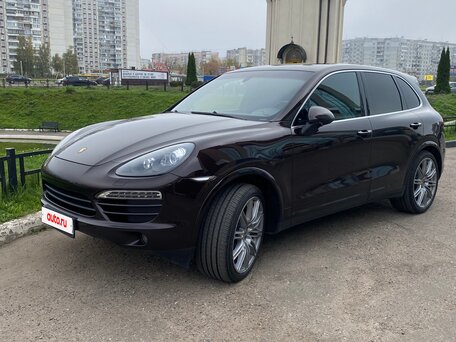 2014 Porsche Cayenne II Рестайлинг (958), коричневый, 2465000 рублей, вид 2