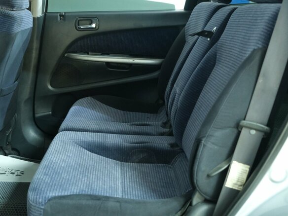 2001 Honda Stream I, серый, 549000 рублей - вид 17