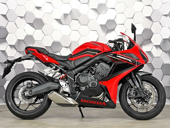 2023 Honda CBR 650R, красный, 977000 рублей - вид 2