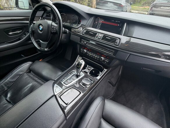 2016 BMW 5 серии 528i xDrive VI (F10/F11/F07) Рестайлинг, белый, 2200000 рублей - вид 14