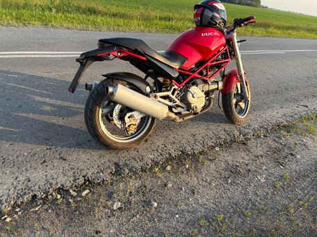 1999 Ducati Monster 400, красный, 200000 рублей, вид 5
