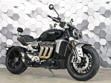 2021 Triumph Rocket 3, чёрный, 1699000 рублей, вид 1