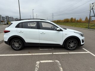 2018 Kia Rio X-Line IV, белый, 1275000 рублей, вид 2