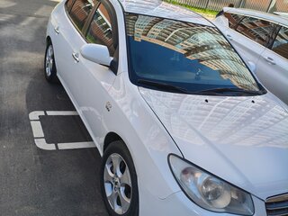 2009 Hyundai Avante IV, белый, 850000 рублей, вид 2
