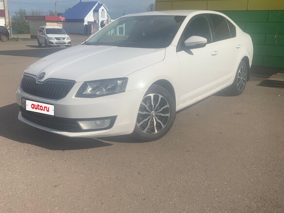2013 Skoda Octavia III (A7), белый, 750000 рублей