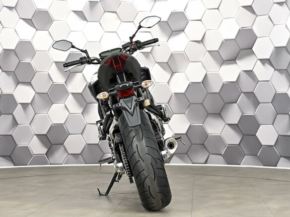 2014 Yamaha MT-07 (FZ-07), белый, 625000 рублей - вид 5