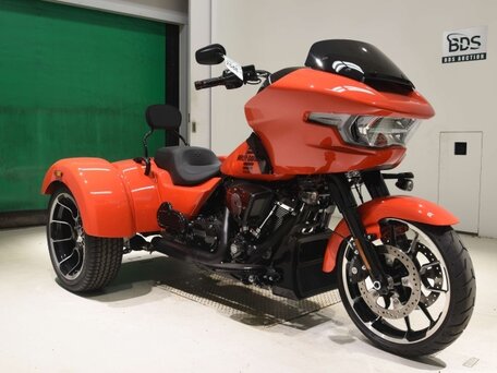 2026 Harley-Davidson Tri Glide, оранжевый, 4500000 рублей, вид 3