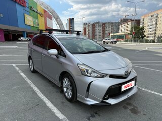 2015 Toyota Prius Alpha I (ZVW40/41) Рестайлинг, серебристый, 1655000 рублей, вид 1