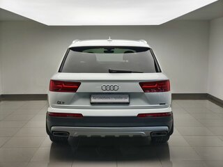 2019 Audi Q7 II (4M), белый, 4749000 рублей, вид 4
