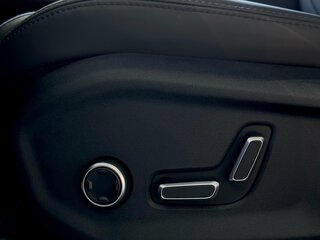 2026 Geely Monjaro I, серый, 4599990 рублей, вид 4