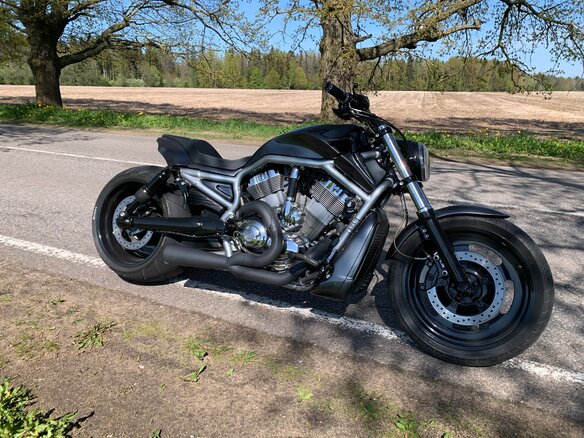 2009 Harley-Davidson V-Rod, серый, 2000000 рублей - вид 5