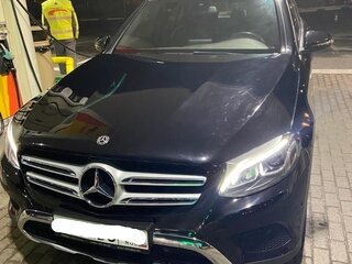 2017 Mercedes-Benz GLC 250 I (X253), чёрный, 2700000 рублей, вид 3