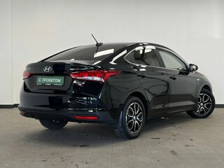 2021 Hyundai Solaris II Рестайлинг, чёрный, 1825000 рублей, вид 2