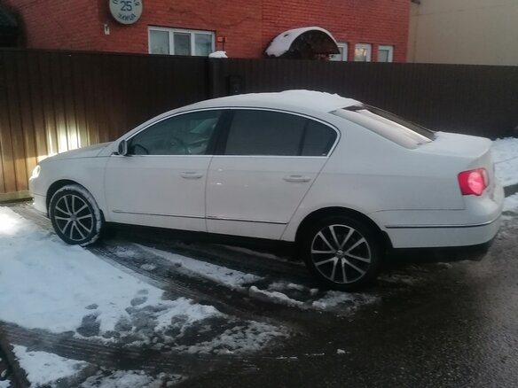 2008 Volkswagen Passat B6, белый, 740000 рублей - вид 8