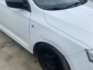 2017 Skoda Rapid I Рестайлинг, белый, 555000 рублей, вид 2