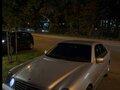 2001 Mercedes-Benz E-Класс 220 II (W210, S210) Рестайлинг, серебристый, 285000 рублей - вид 1