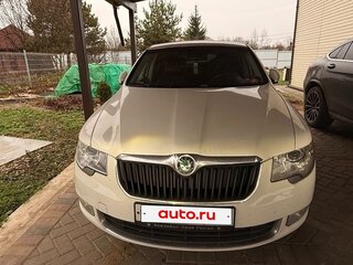 2013 Skoda Superb II, белый, 800000 рублей, вид 2