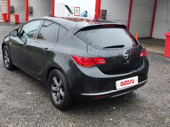 2012 Opel Astra J Рестайлинг, чёрный, 750000 рублей - вид 16