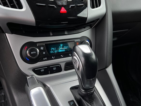 2012 Ford Focus III, синий, 900000 рублей - вид 12
