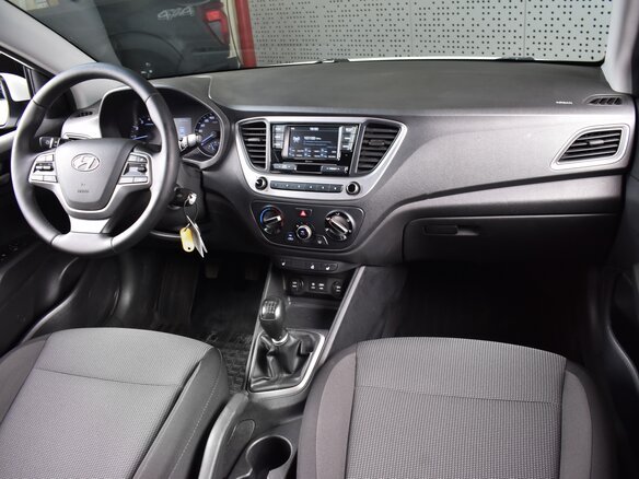 2018 Hyundai Solaris II, белый - вид 8