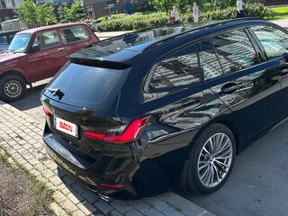 2020 BMW 3 серии 320d xDrive VII (G2x), чёрный, 3500000 рублей, вид 4