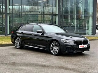 2020 BMW 5 серии 520d xDrive VII (G30/G31/G38) Рестайлинг, чёрный, 4300000 рублей, вид 3