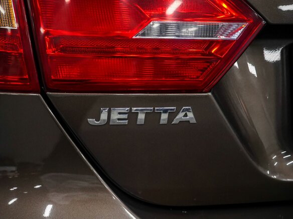 2013 Volkswagen Jetta VI, коричневый, 1250000 рублей - вид 19