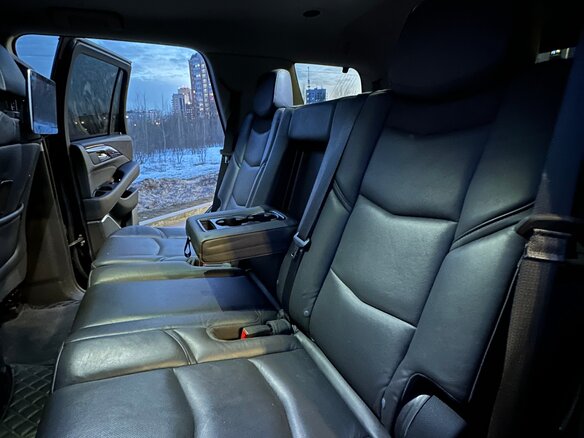 2020 Cadillac Escalade IV, чёрный, 5500000 рублей - вид 20