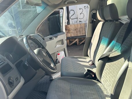 2012 Volkswagen Transporter, белый, 1200000 рублей, вид 2