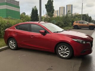 2018 Mazda 3 III (BM) Рестайлинг, красный, 1790000 рублей, вид 4