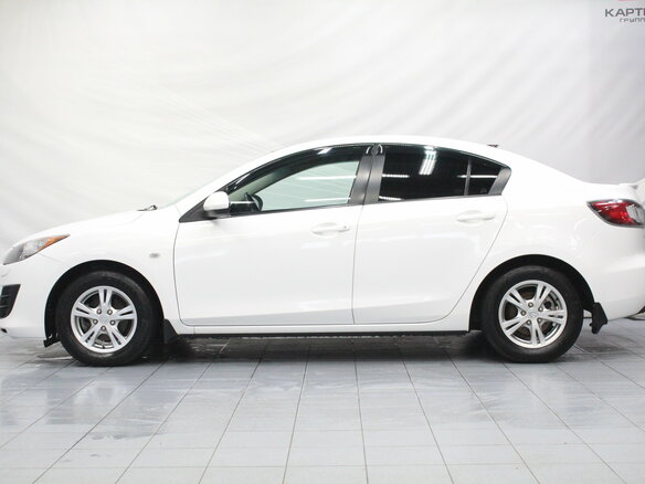 2011 Mazda 3 II (BL) Рестайлинг, белый - вид 1