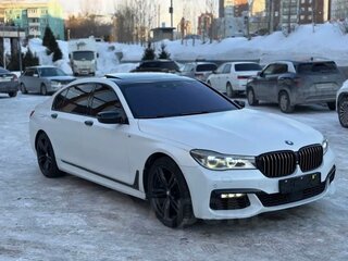 2015 BMW 7 серии Long 750Li xDrive VI (G11/G12), белый, 4000000 рублей, вид 3