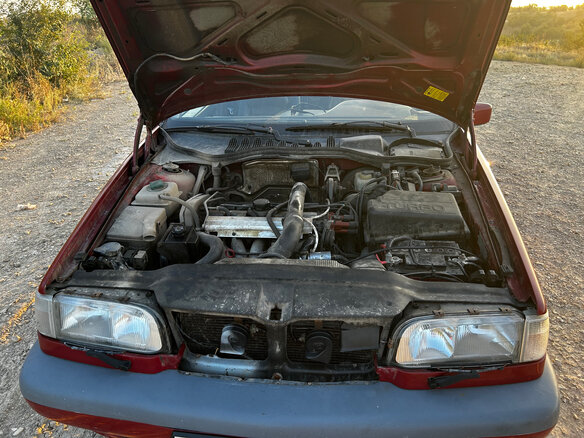 1994 Volvo 850, красный - вид 11