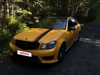 2013 Mercedes-Benz C-Класс 180 III (W204) Рестайлинг, жёлтый, 880000 рублей, вид 2