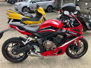 2021 Honda CBR 650R, красный, 749000 рублей, вид 1