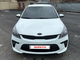 2017 Kia Rio IV, белый, 1150000 рублей, вид 1