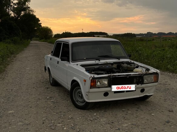 2004 Lada (ВАЗ) 2107, белый, 110000 рублей - вид 4