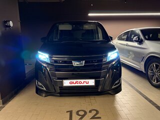 2019 Toyota Noah III (R80) Рестайлинг, чёрный, 2550000 рублей, вид 1