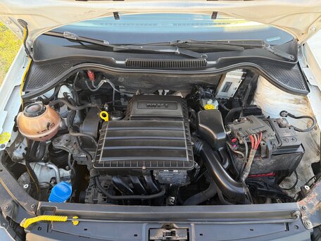 2019 Volkswagen Polo V Рестайлинг, белый, 940000 рублей, вид 5