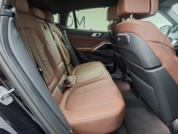 2025 BMW X6 40i III (G06) Рестайлинг, чёрный, 15150000 рублей - вид 6
