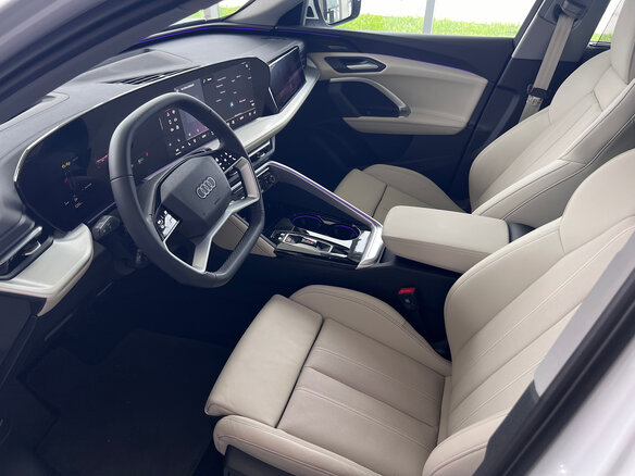 2025 Audi Q5 40 TFSI III (GU), белый, 9390000 рублей - вид 21