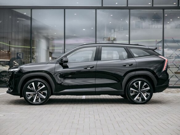 2026 Geely Atlas II, чёрный, 3449990 рублей - вид 4
