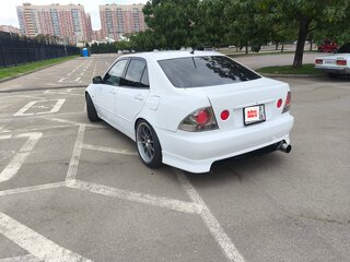 1999 Toyota Altezza, белый, 1350000 рублей, вид 4