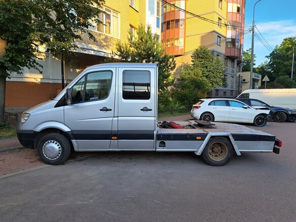 2008 Mercedes-Benz Sprinter, серебристый, 4000000 рублей - вид 7