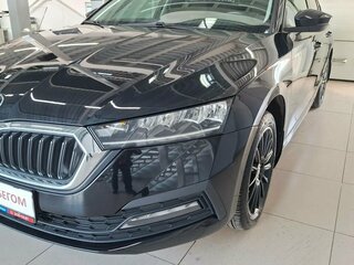 2021 Skoda Octavia IV (A8), чёрный, 2150000 рублей, вид 4