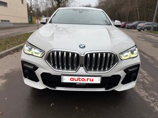 2021 BMW X6 40d III (G06), белый, 6200000 рублей, вид 3