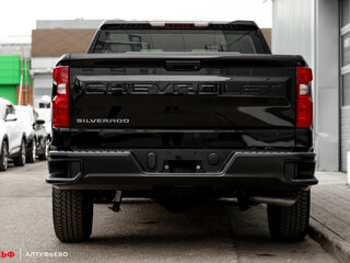 2025 Chevrolet Silverado Crew IV (T1XX) Рестайлинг, белый, 7590000 рублей, вид 4