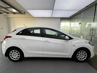 2012 Hyundai i30 II, белый, 950000 рублей, вид 4