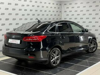 2017 Ford Focus III Рестайлинг, чёрный, 810000 рублей, вид 2