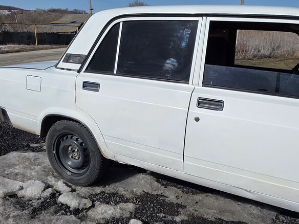 1997 Lada (ВАЗ) 2105, белый, 95000 рублей - вид 15